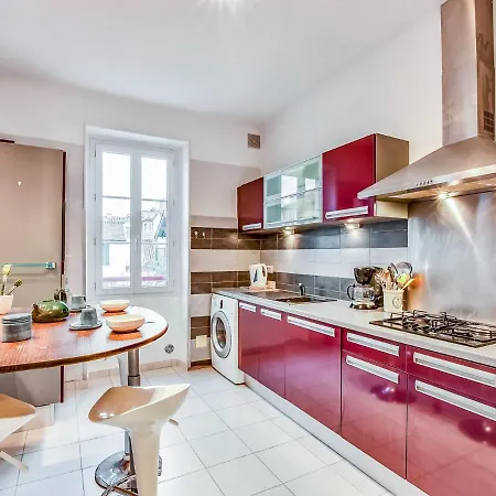 14 Juillet Apartmán